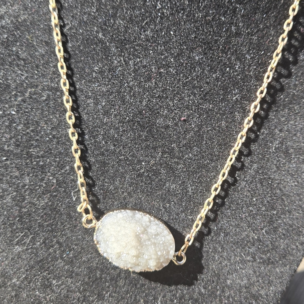 Quartz gray natural drutzy Gold plated Necklace  16" adjustable - Picture 8 of 9